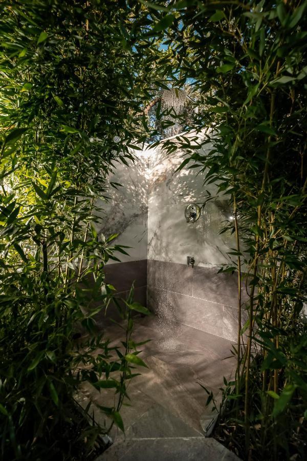 Jacuzzi Deluxe Villa 斯卡拉索提罗斯 外观 照片