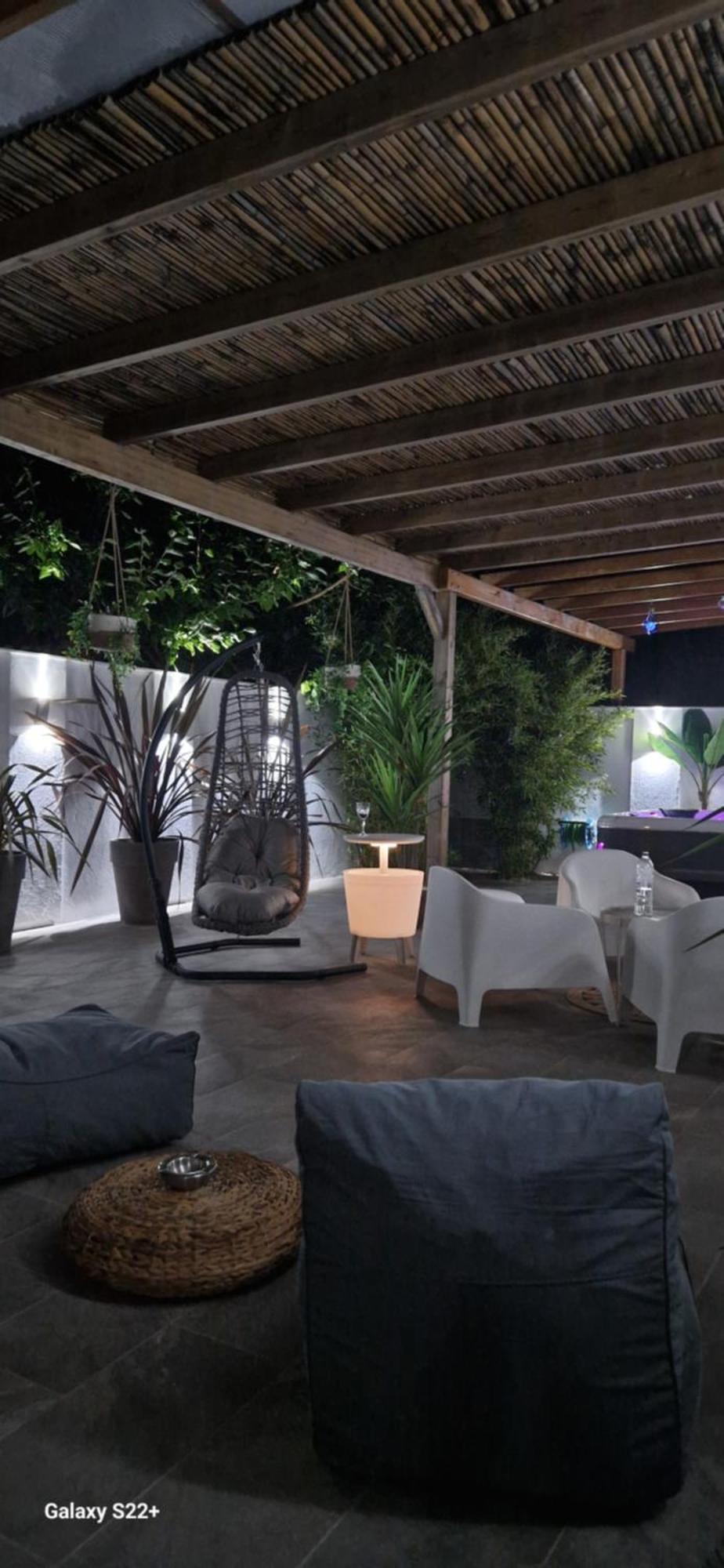 Jacuzzi Deluxe Villa 斯卡拉索提罗斯 外观 照片