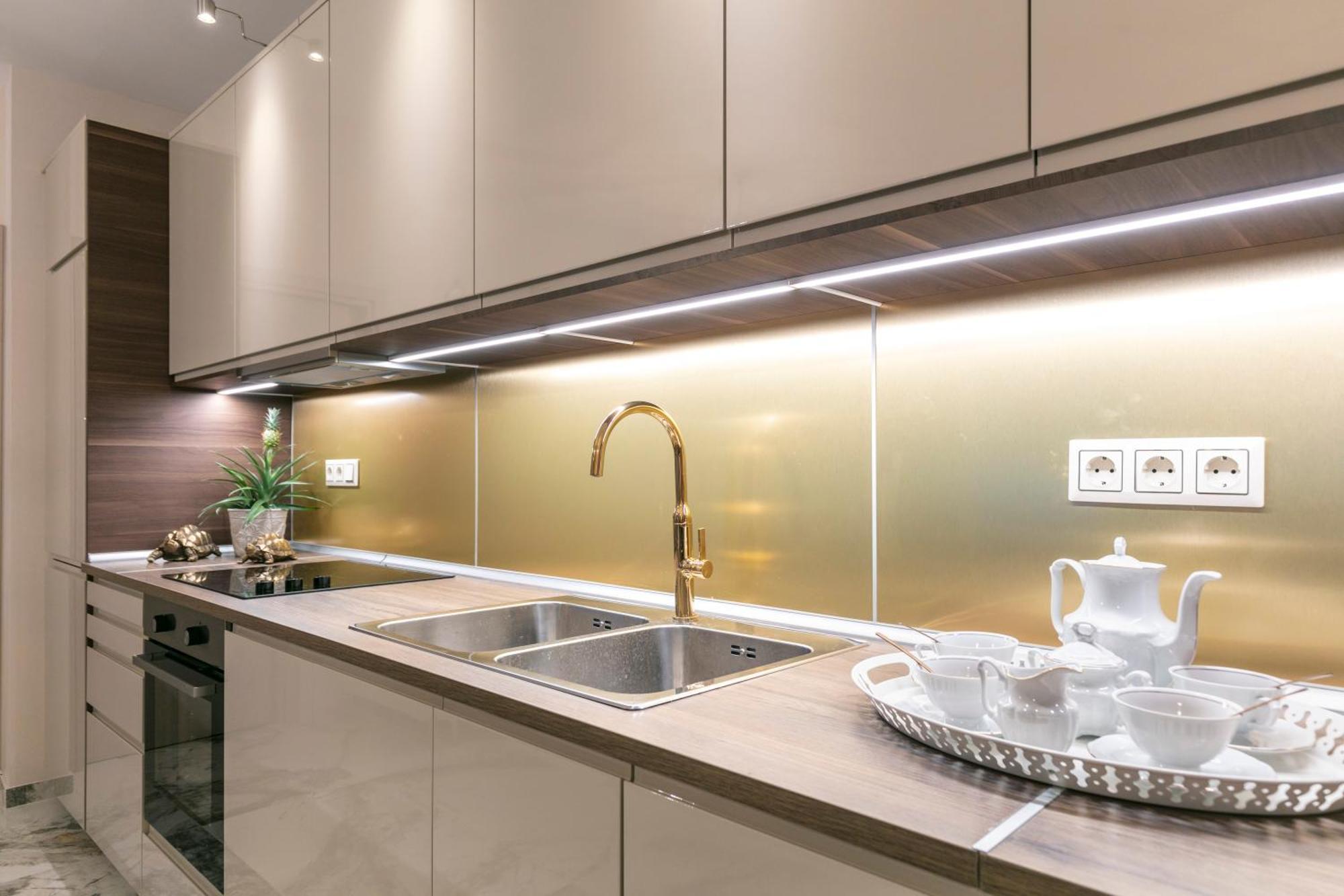 Jacuzzi Deluxe Villa 斯卡拉索提罗斯 外观 照片