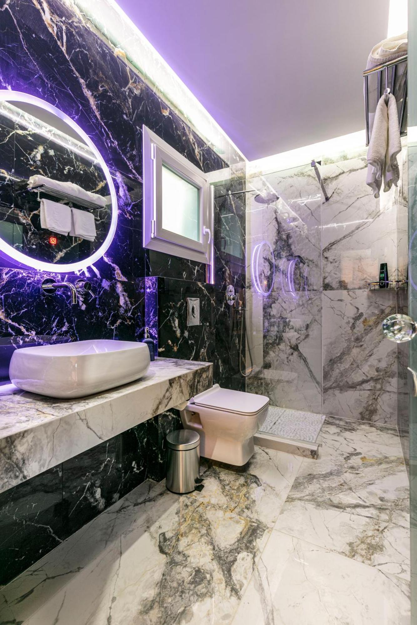 Jacuzzi Deluxe Villa 斯卡拉索提罗斯 外观 照片